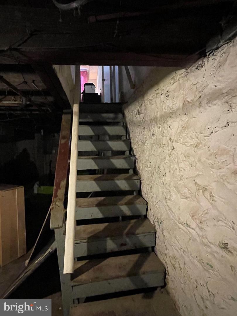 WOODMERE - Residential