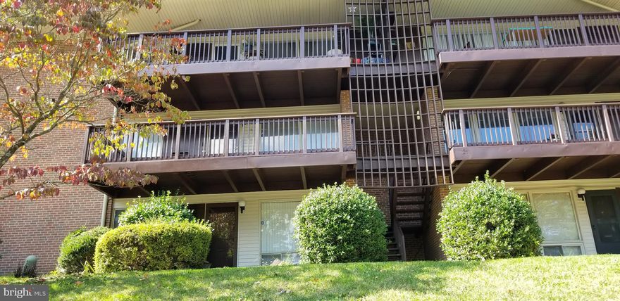 Pictures from last listing. Property is still occupied. Beautiful unit.  One bedroom with walk in closet, one bathroom condo. Water is included in the rent. Great location, close to shopping,metro and buses.   ***Landlord is looking for good credit score,no late payments in credit, good income , no history of evictions or eviction in progress, no collections and good background & employment verification and good rental history required for each tenant.** **