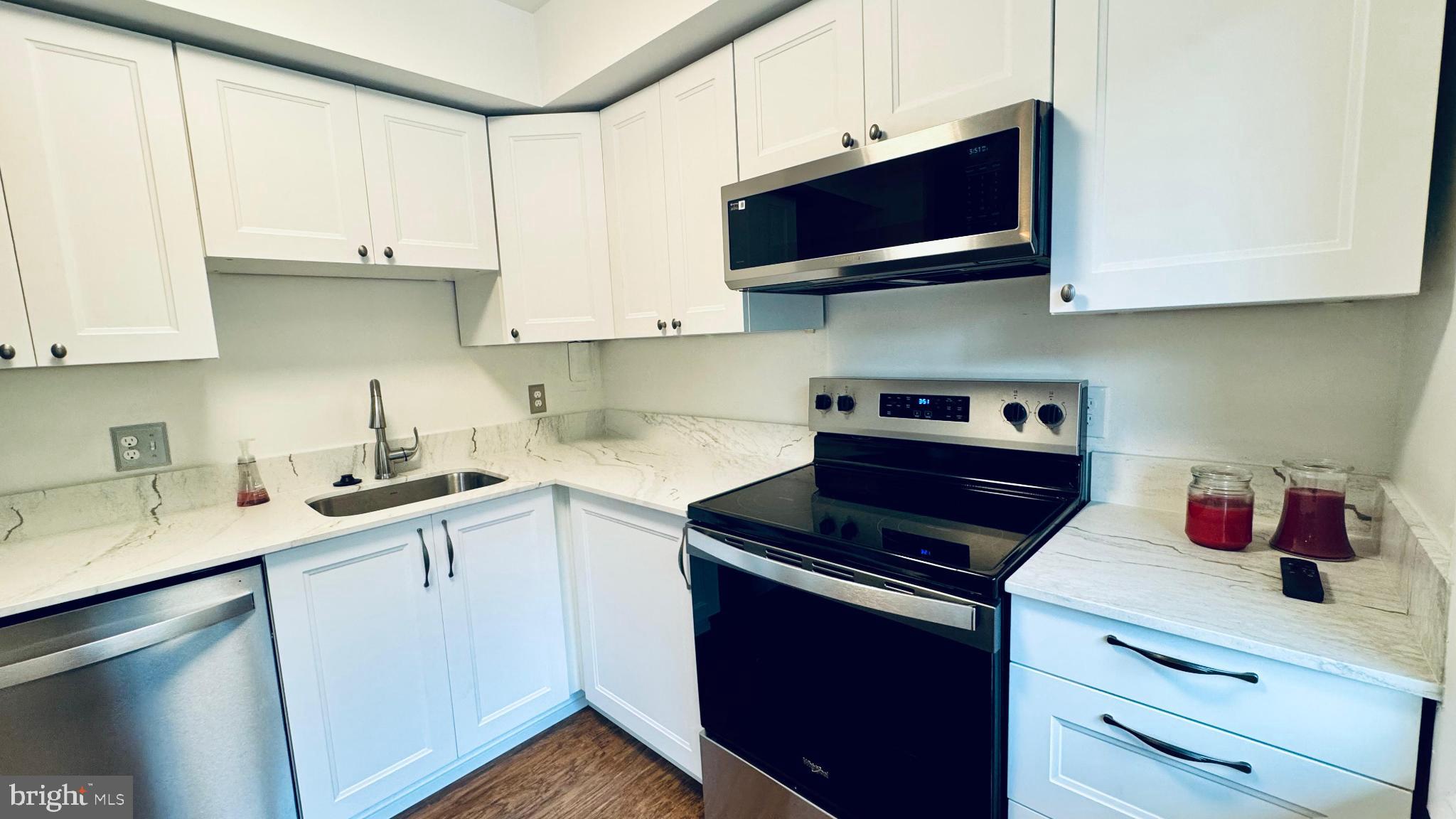 BOLLING BROOK - Residential