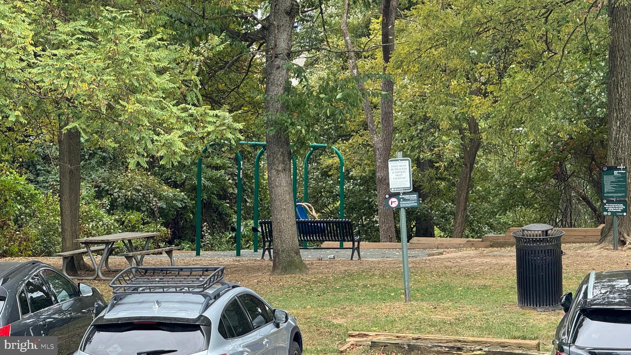 BOLLING BROOK - Residential