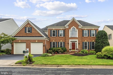 Photo of 6032 Erinblair Loop, HAYMARKET, VA 20169 (MLS # VAPW2130262)