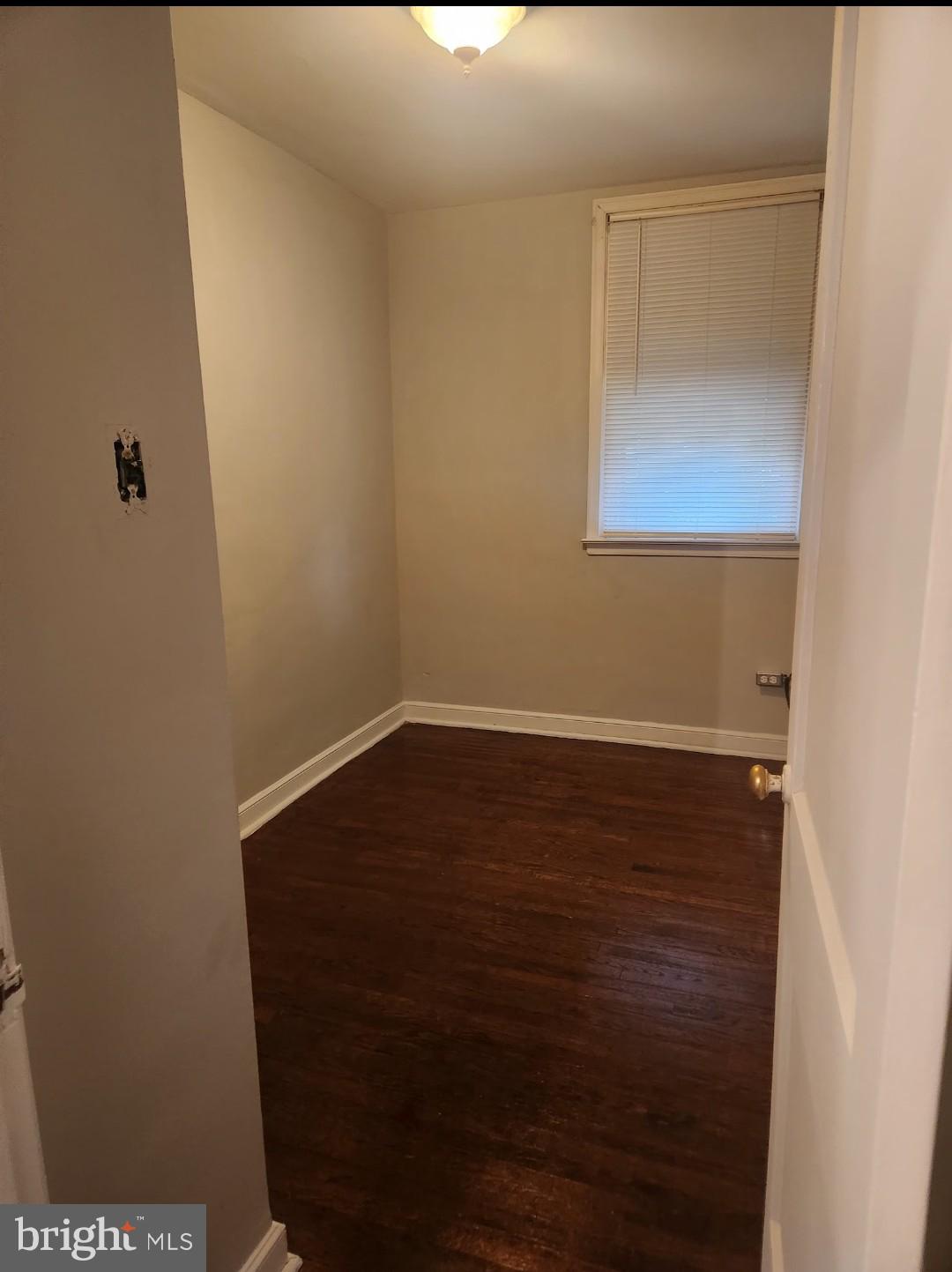 LAWNDALE - Residential