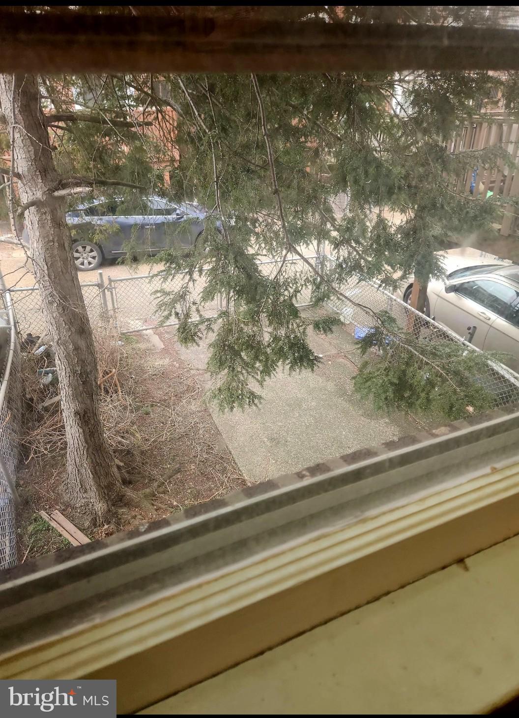 LAWNDALE - Residential