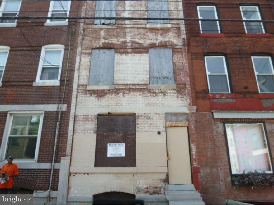 Brewerytown large 3 story 4  bedroom house that is a shell in  condition.  All offers will be presented, $2,500 certified deposit and proof of funds will be required. AS IS Addendum and buyer will be responsible for u/o.  Cash, hard money or 203k financing only. also available is 2820 master, 2824 master and lost at 2733 w stiles. Buy all 3 and get a great deal, Call LA for details All offers will be presented
