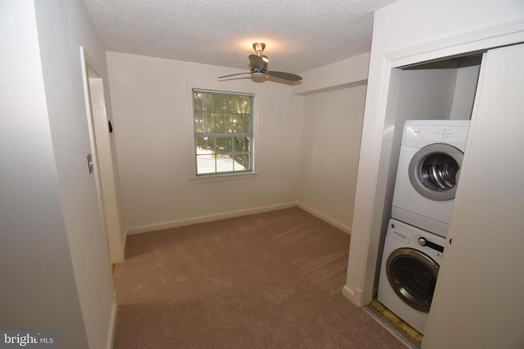 CAMBRIDGE COURTS - Residential Lease