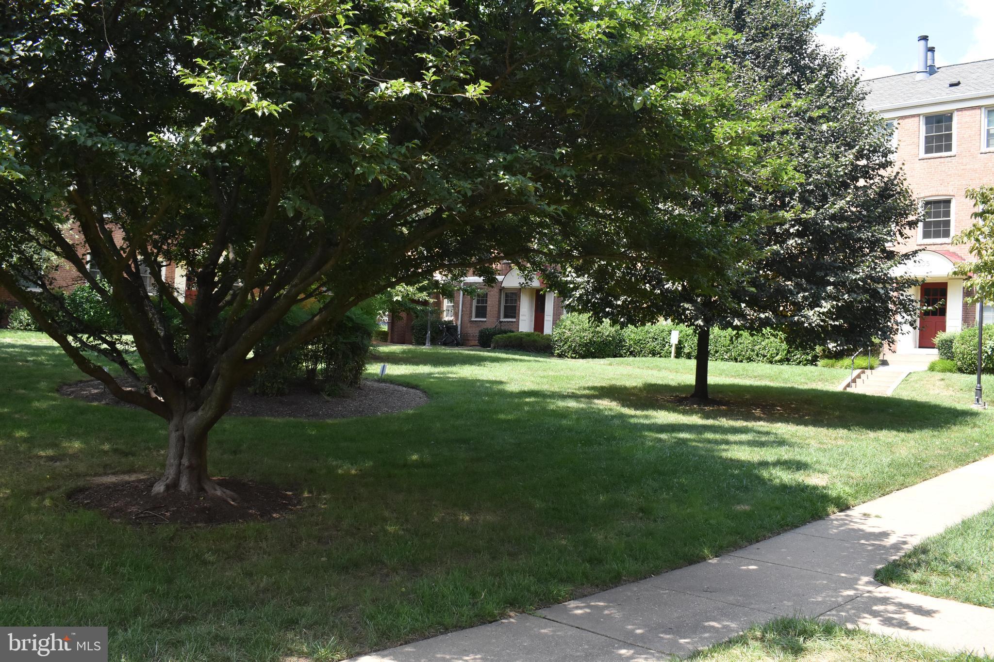 2801 ARLINGTON BOULEVARD 101