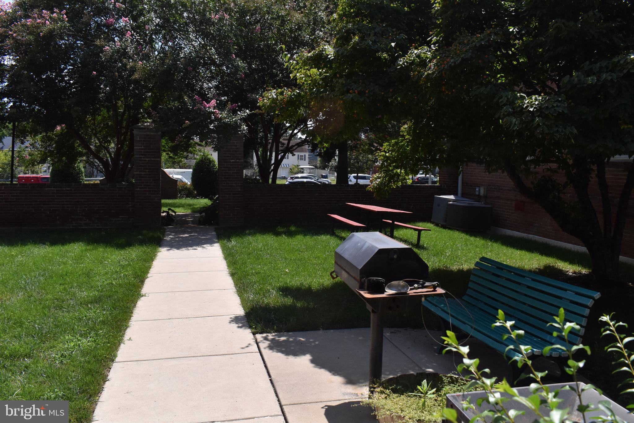 2801 ARLINGTON BOULEVARD 101