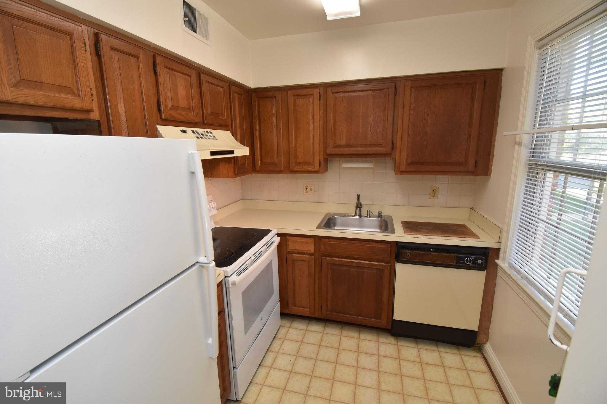 2801 ARLINGTON BOULEVARD 101