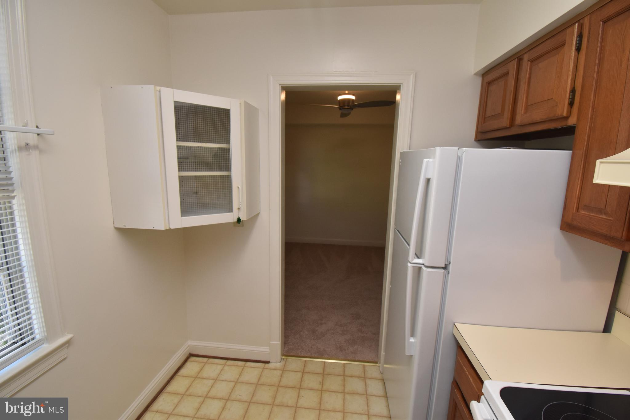 CAMBRIDGE COURTS - Residential Lease