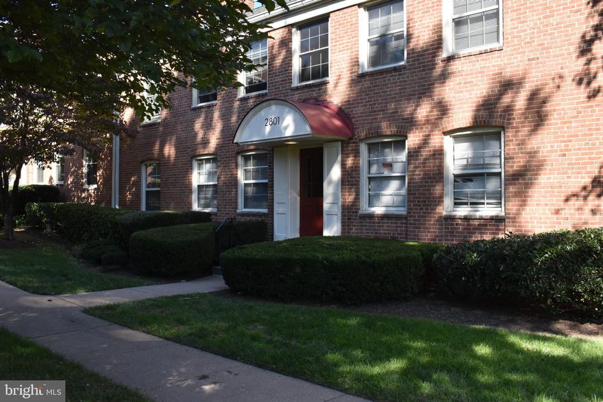 Clean, calm,  cozy and convenient!  This charming 1-bedroom, 1-bathroom apartment features a spacious living room with fireplace, separate bedroom with walk in closet. In-unit washer and dryer!  Within walking distance to Ft. Myer and the Navy Annex, offering an easy commute to Washington DC, Arlington, the Pentagon, Ft. Myer, and Amazon HQ2. The unit includes 1 parking spot (unassigned), and tenants are responsible for gas, electricity, and cable/internet. Plenty of parking and serene park-like common grounds of Cambridge Courts complete the package. Perfectly situated between Clarendon and trendy Columbia Pike; walk to restaurants, shopping, retail, entertainment, parks, trails, or public transit with easy access to Crystal City or DC.