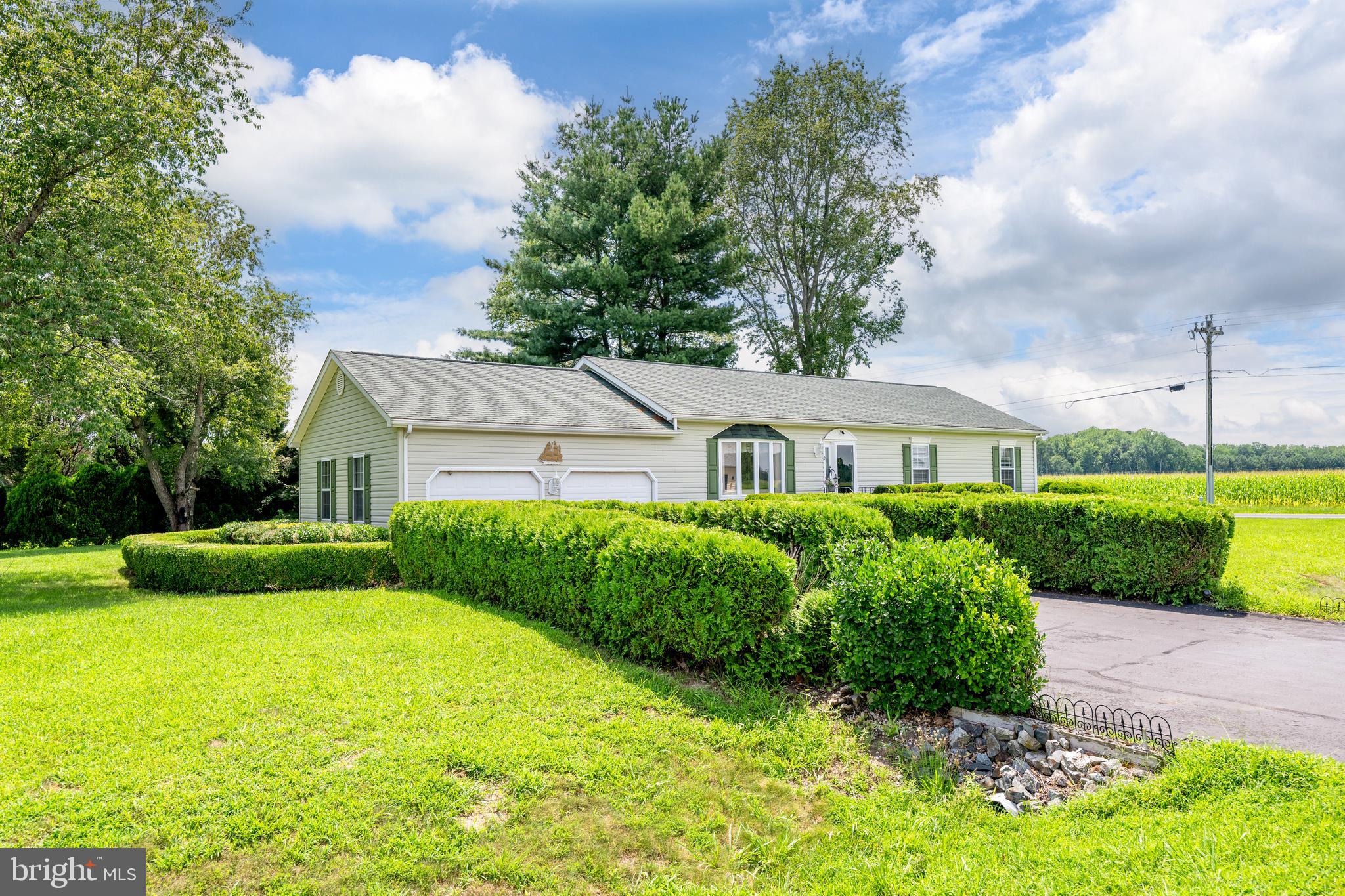 2 FALCON CREST DRIVE