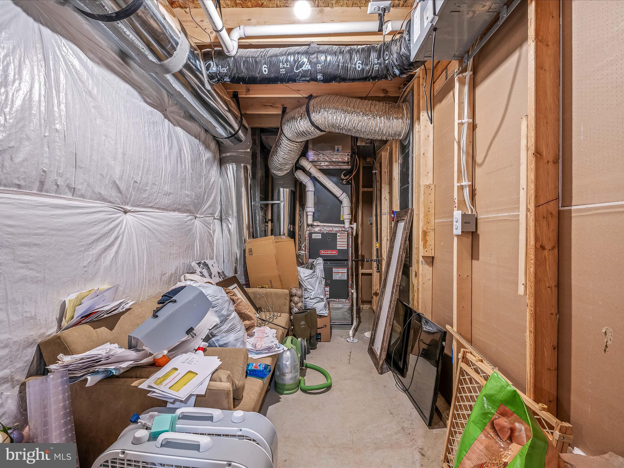 THE LAKES AT MARTINSBURG - Residential