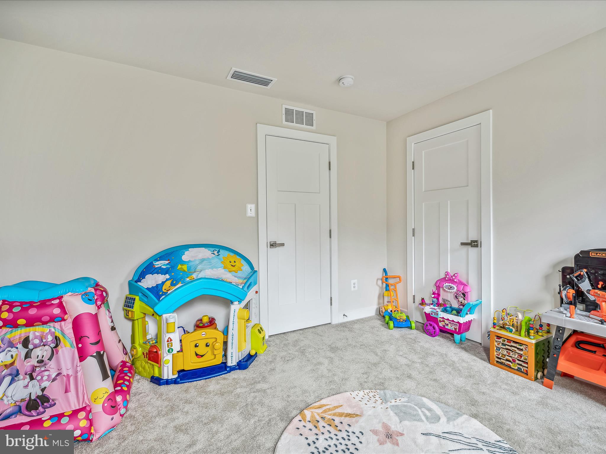 THE LAKES AT MARTINSBURG - Residential