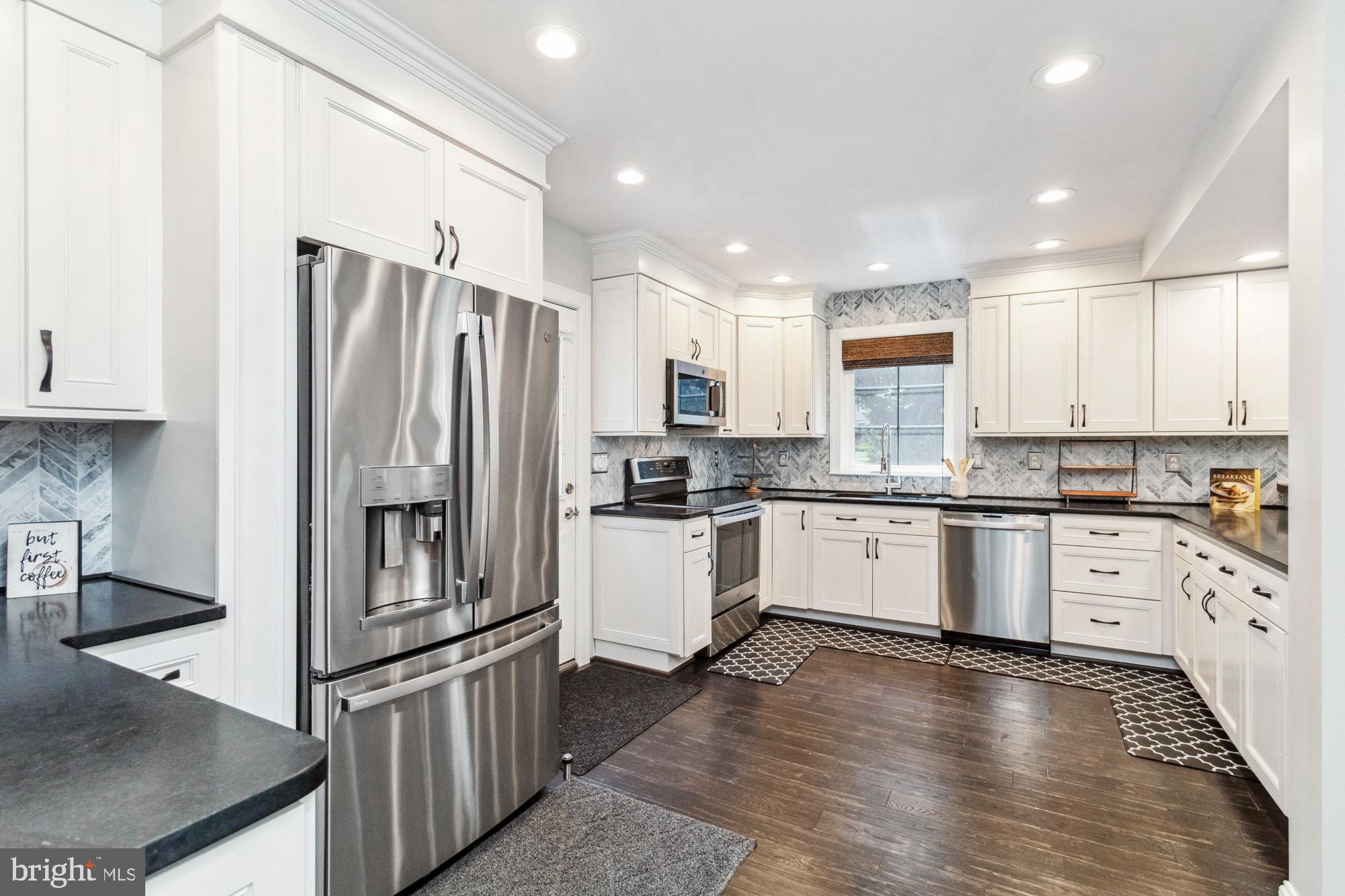 THORNLEIGH - Residential