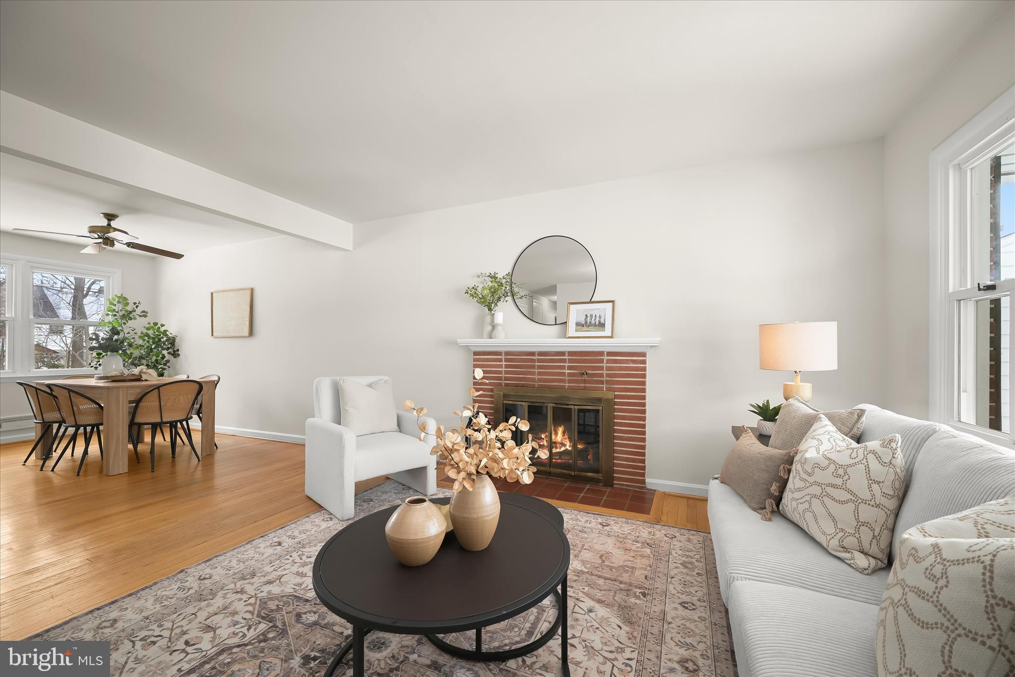 OAK SPRINGS - Residential