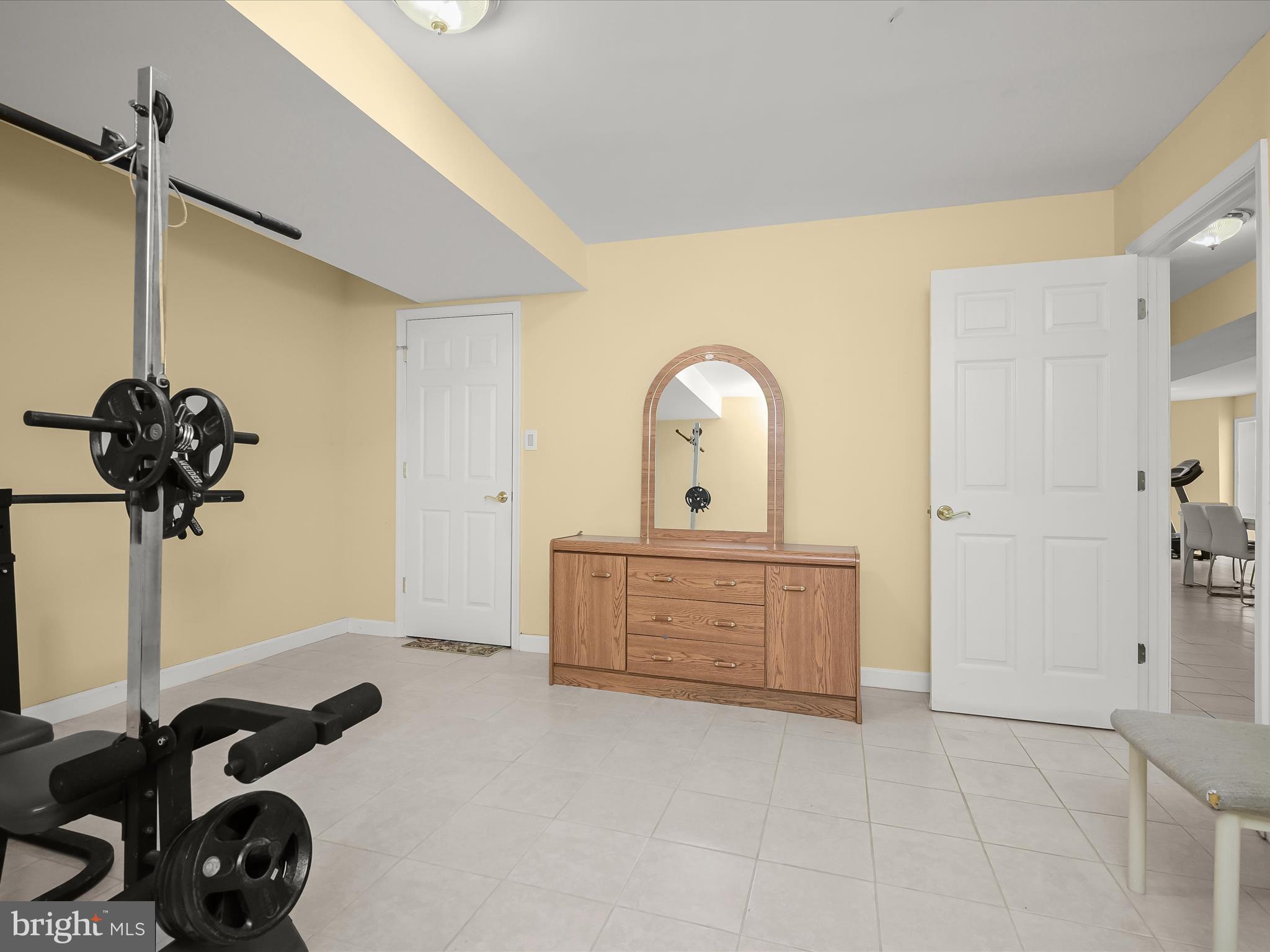 GLENN ESTATES - Residential