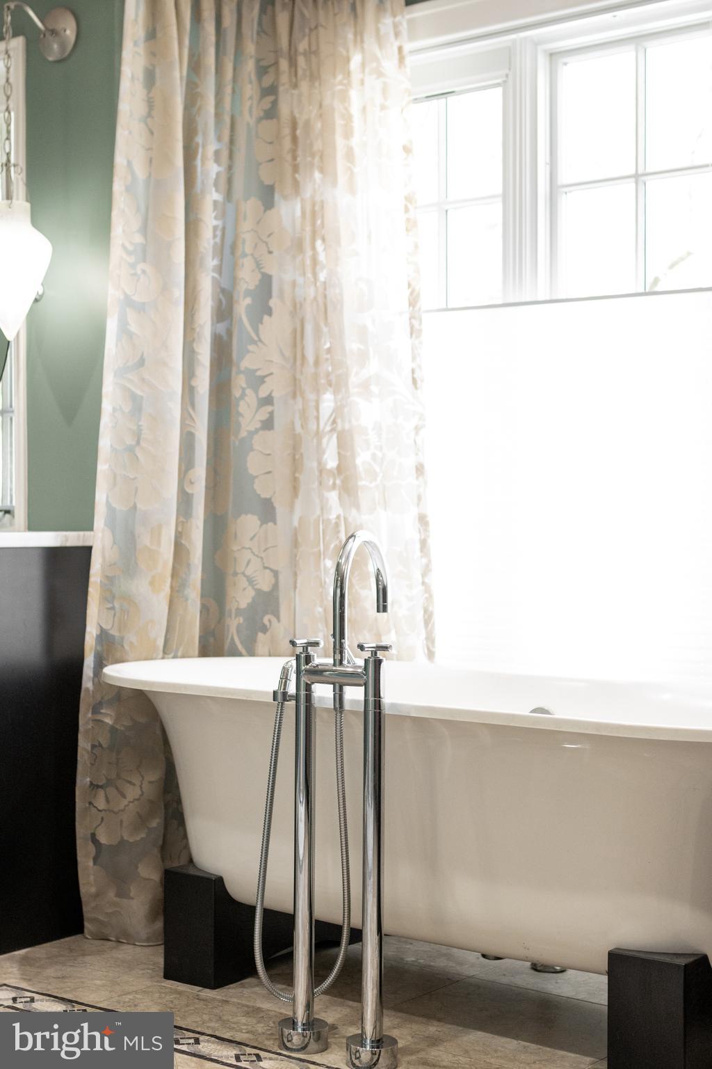 HIGHLANDS - Residential