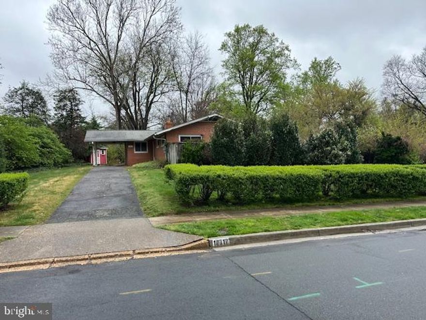 SELLER HAS SET A DEADLINE FOR ANY AND ALL OFFERS  BY MONDAY, APRIL 14TH, AT 2:00 PM.  HOWEVER, SELLER RESERVES THE RIGHT TO ACCEPT AN OFFER PRIOR TO THE DEADLINE.  

What a great opportunity for you!  Buyers looking to remodel just the way you would like and live in this fabulous Fairfax City location - here's your chance!  Builders and Investors - come one and all!  This home is on a large corner lot in the quiet, sought after, wonderful Country Club Hills neighborhood and is so close to the Army Navy Country Club, Fairfax High School, and all the fantastic Fairfax City amenities, including restaurants, shopping,  and entertainment.   Conveniently located to major commuter routes as well.  Don't miss this amazing opportunity!