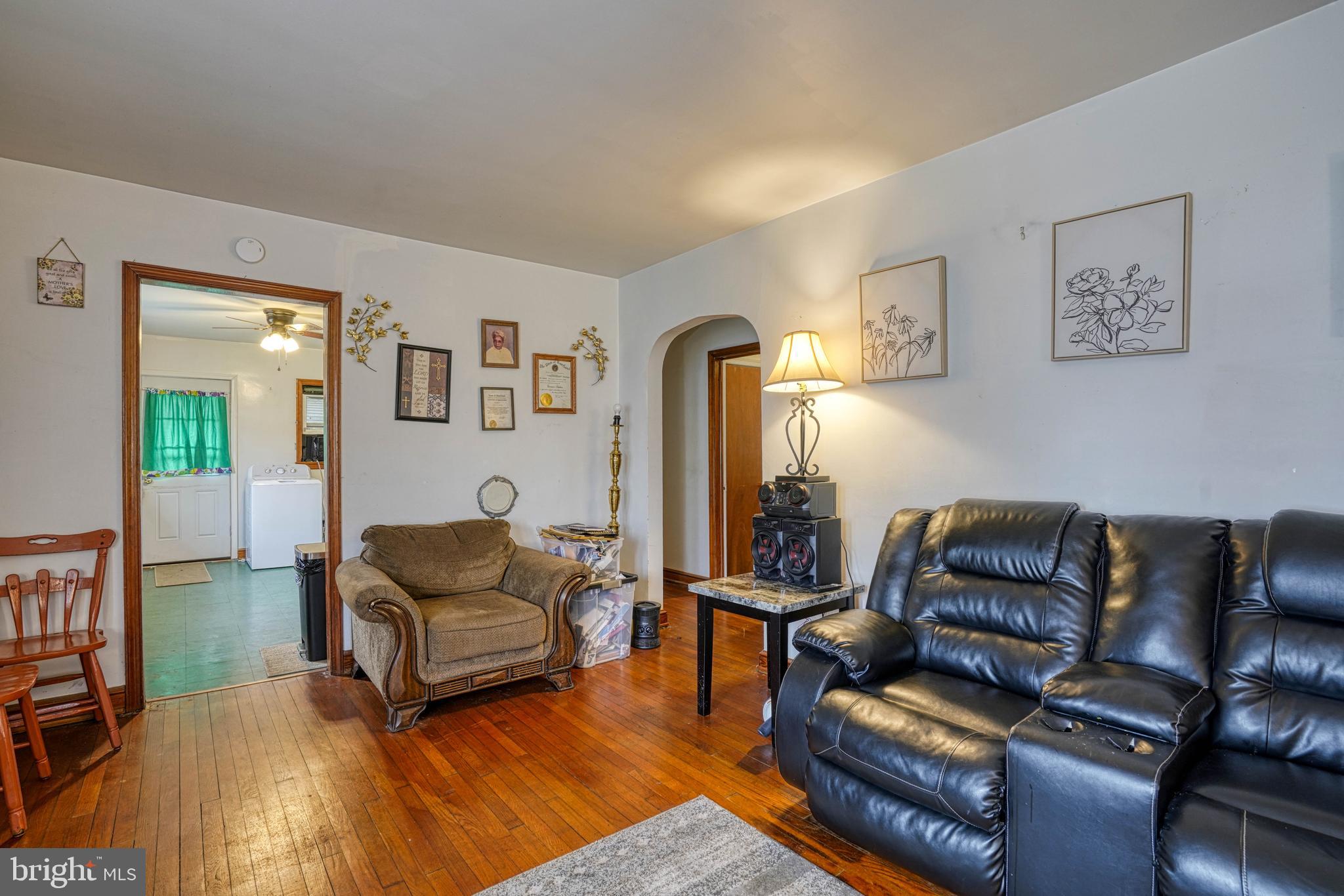 RACE STREET - Residential