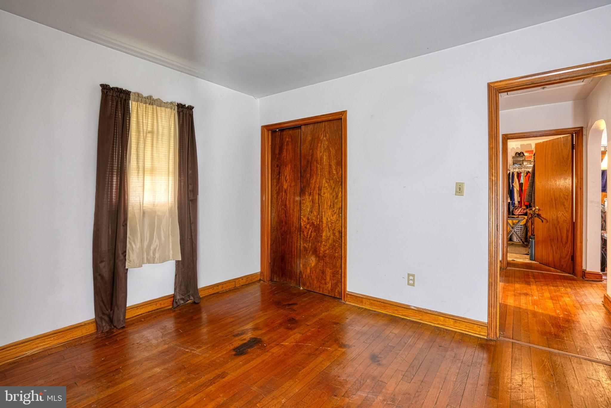 RACE STREET - Residential