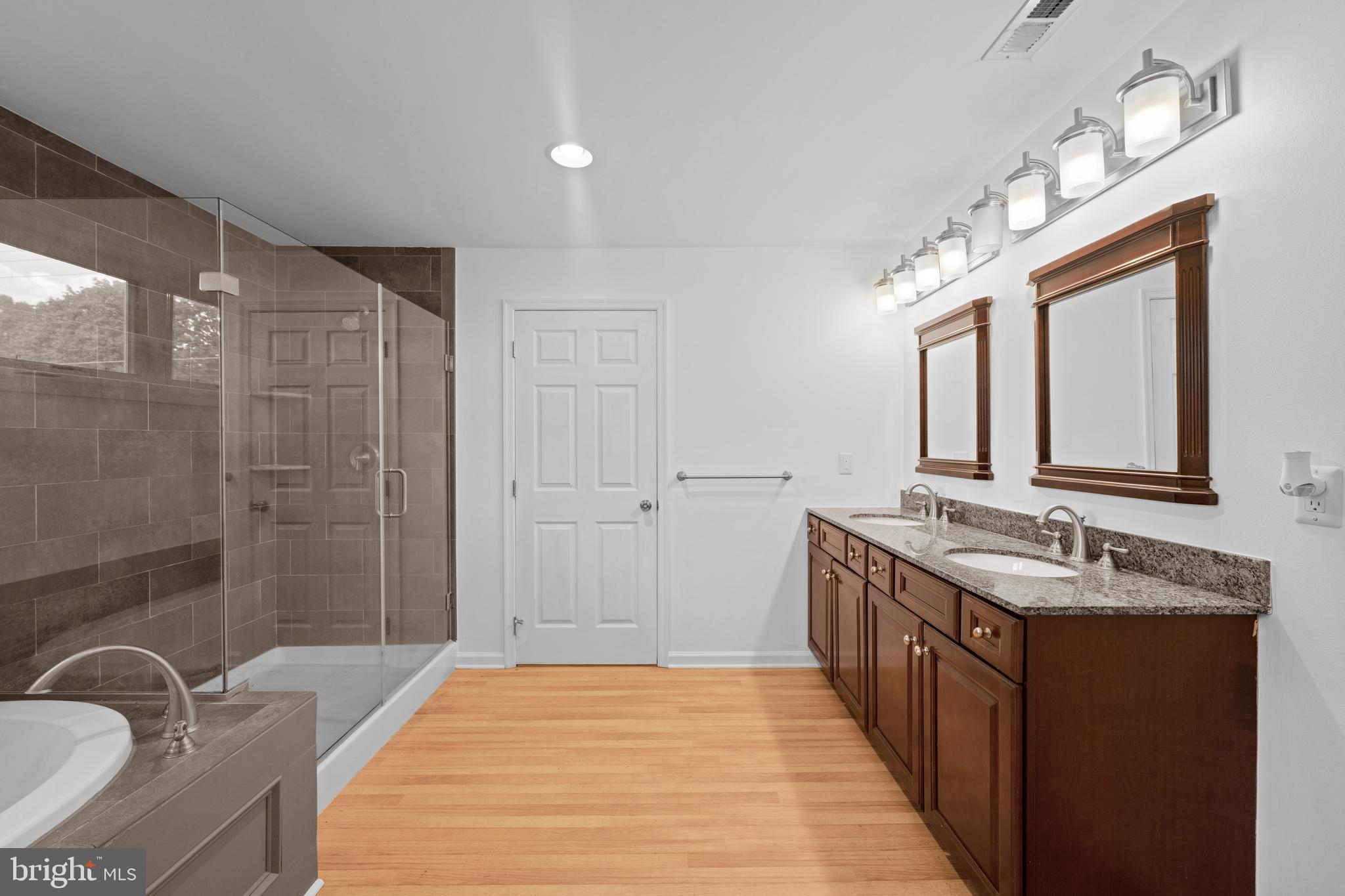 SULLIVAN HEIGHTS - Residential