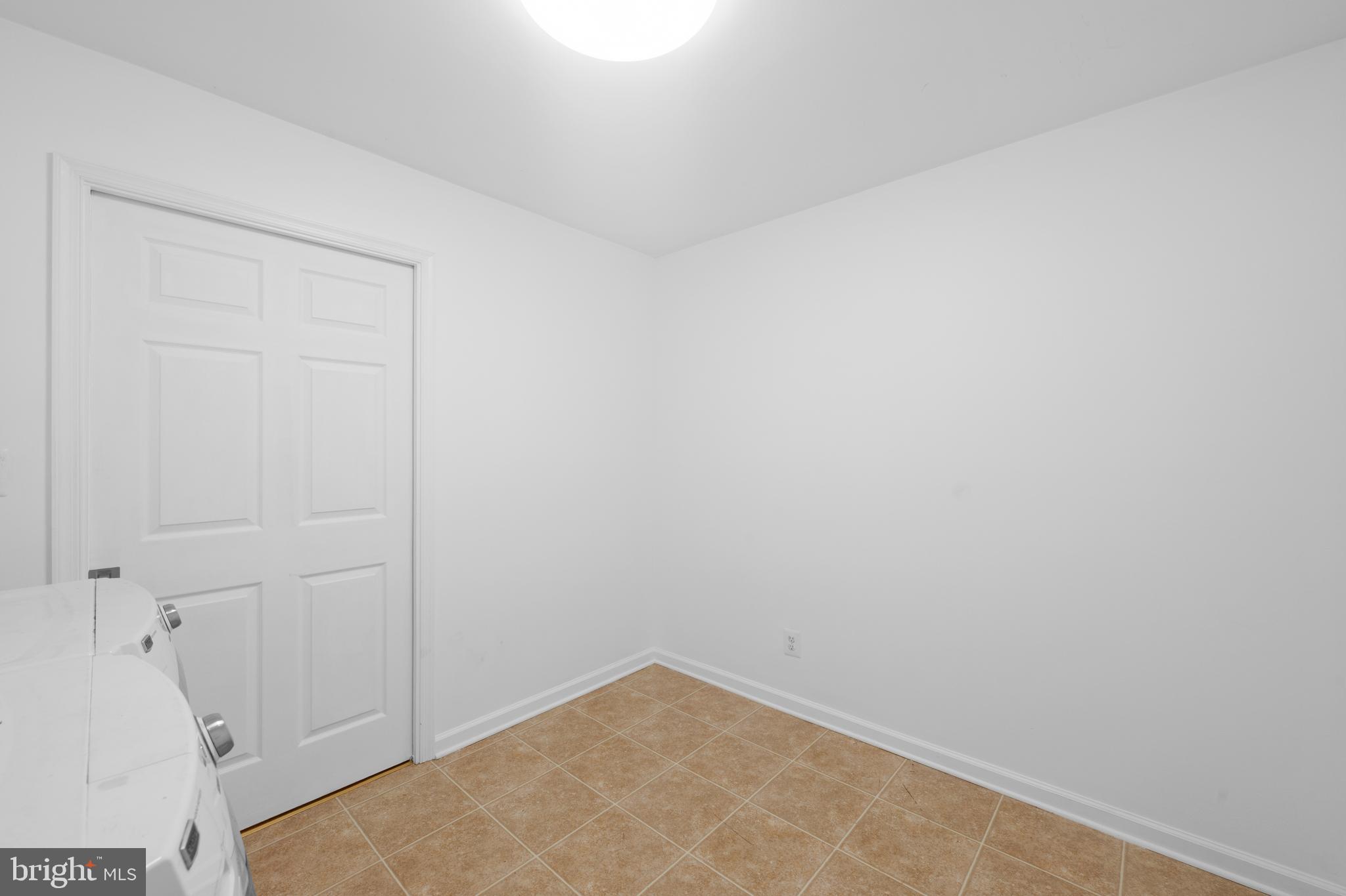 SULLIVAN HEIGHTS - Residential