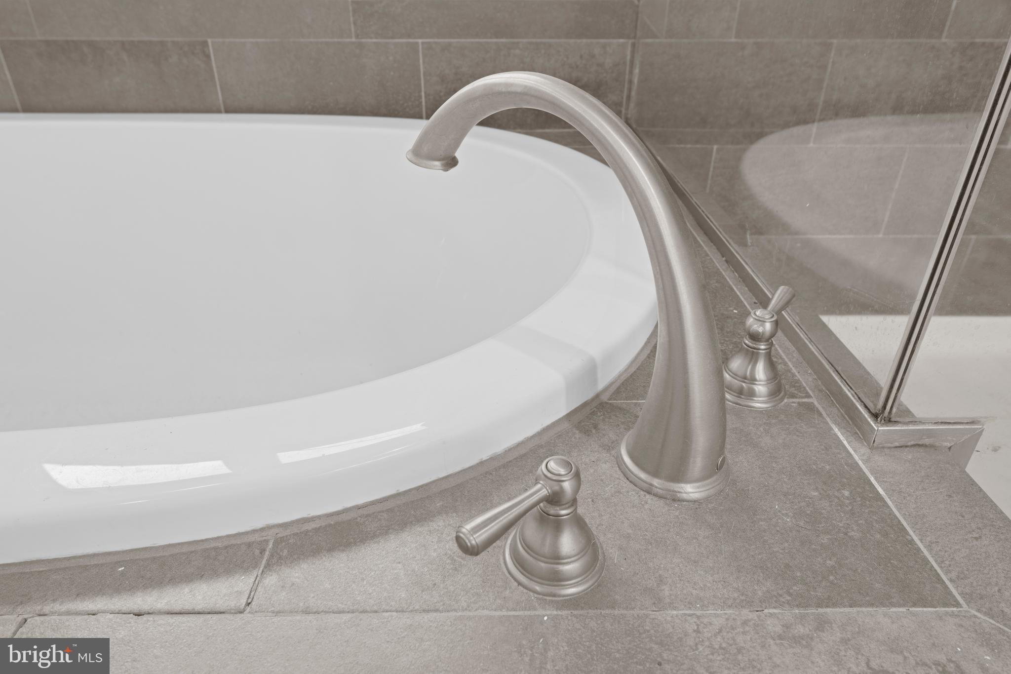 SULLIVAN HEIGHTS - Residential