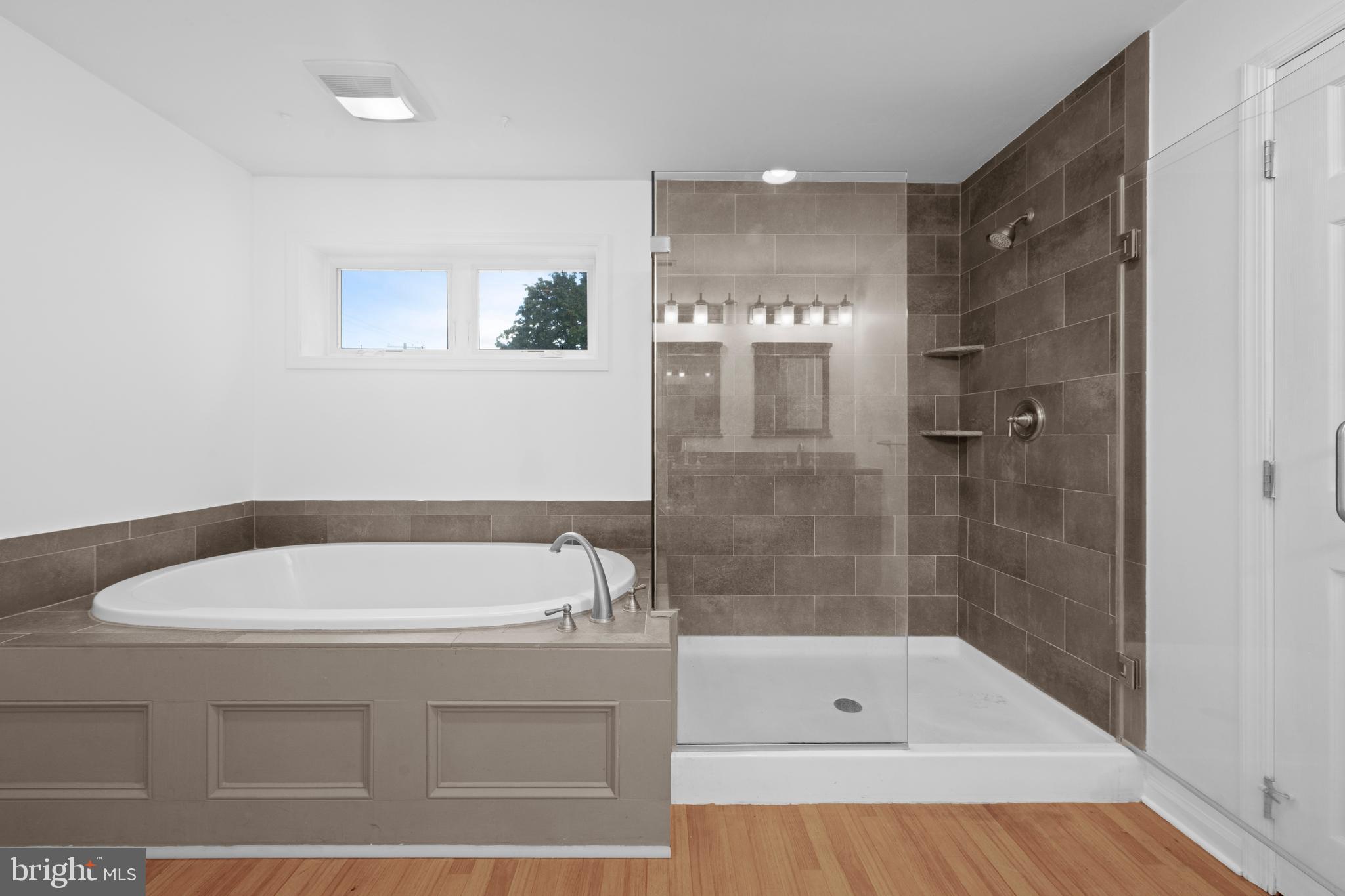 SULLIVAN HEIGHTS - Residential