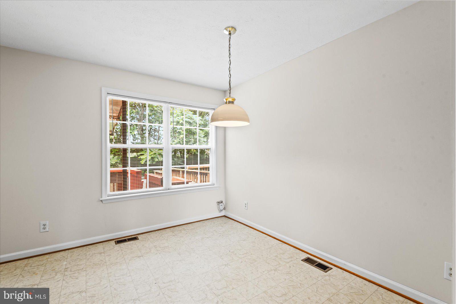 CHARLESTOWN COMMONS - Residential