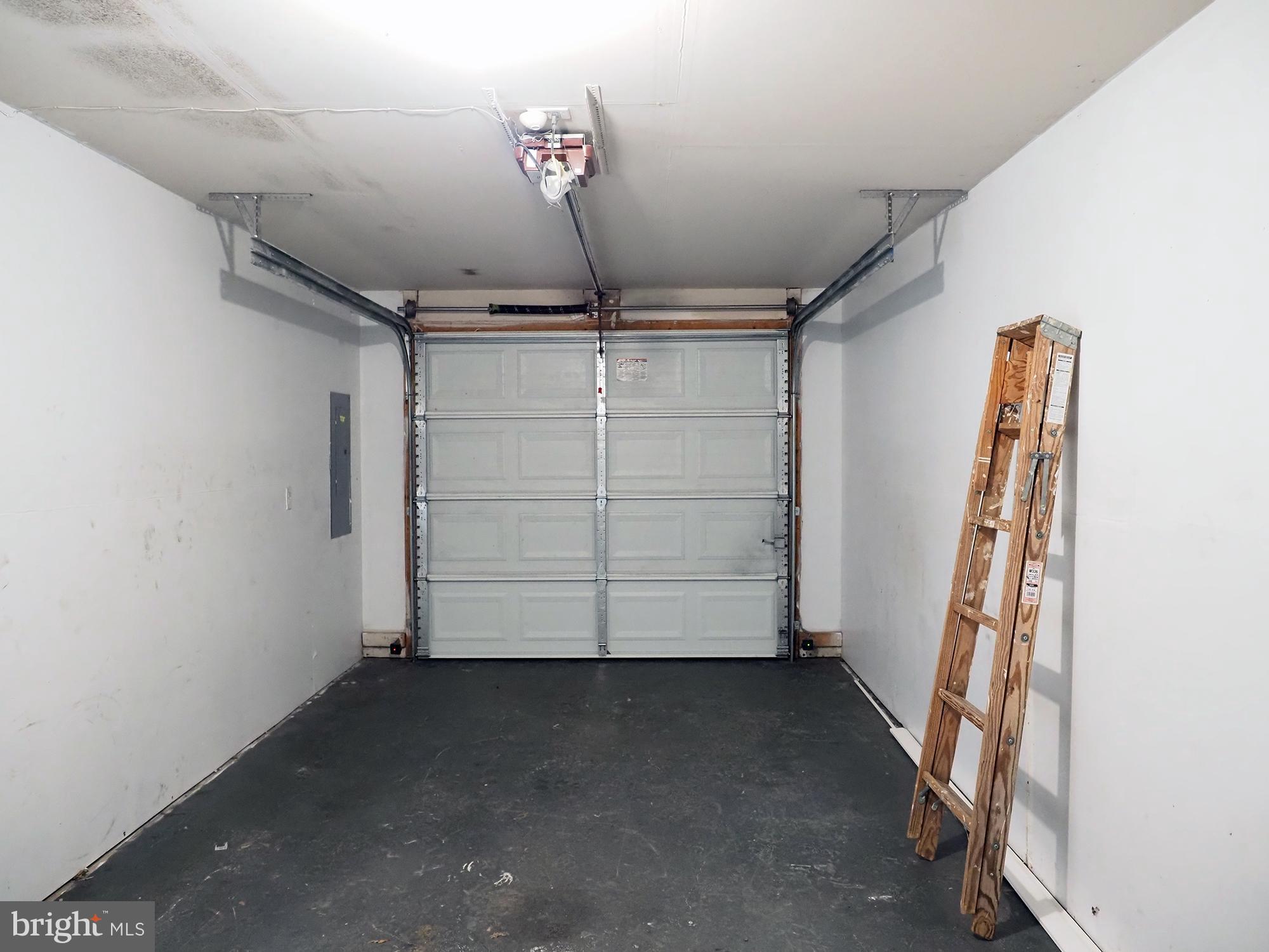 MILLS FARM - Residential