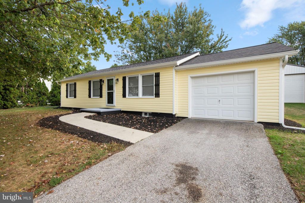 Photo of 59 Pheasant Ridge Road, HANOVER, PA 17331 (MLS # PAYK2090542)