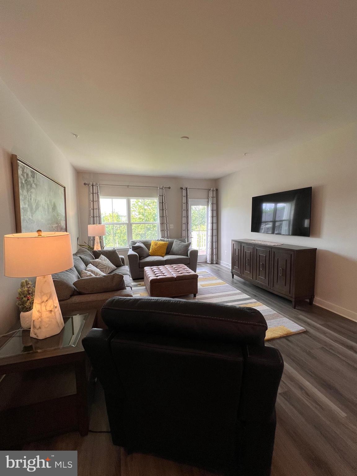 JAMES RUN CARRIAGE HOMES - Residential Lease