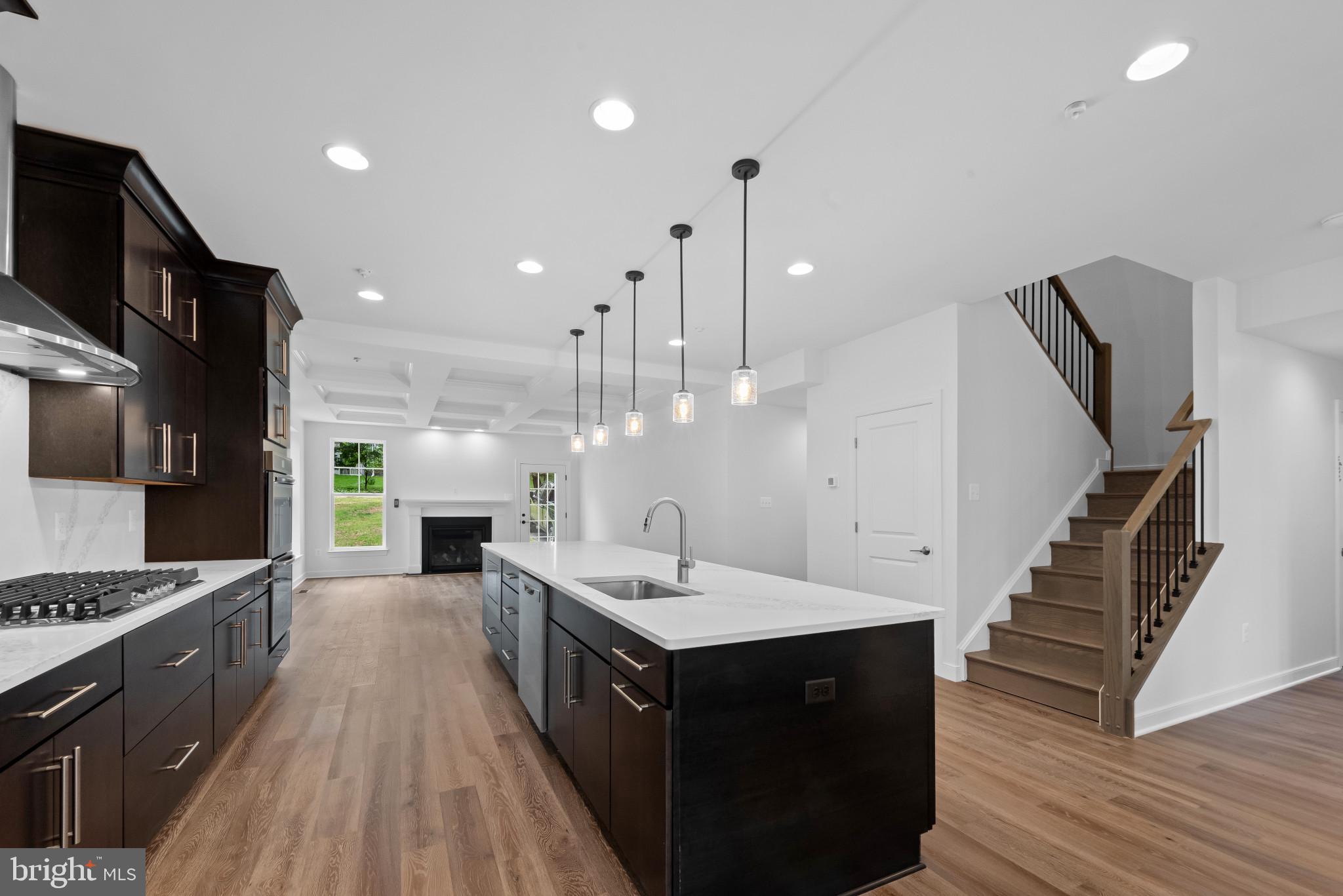 MOUNT WASHINGTON - Residential