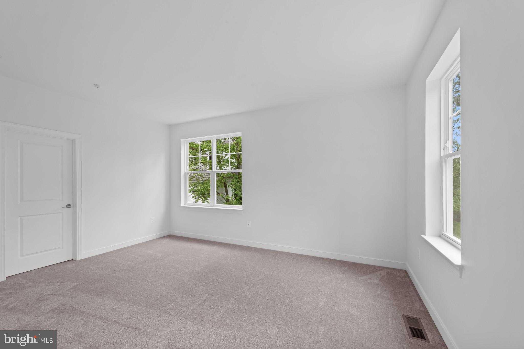 MOUNT WASHINGTON - Residential