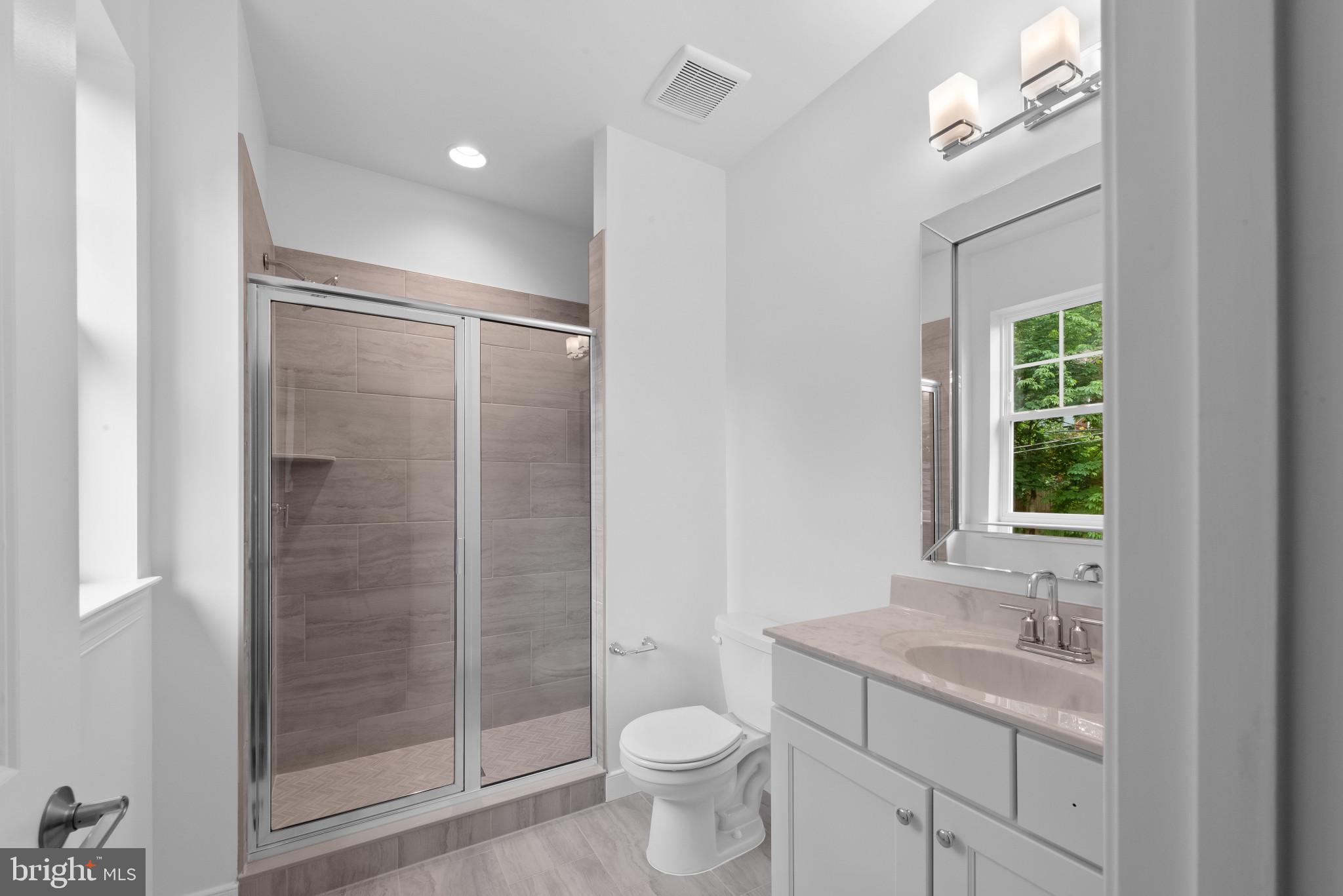 MOUNT WASHINGTON - Residential