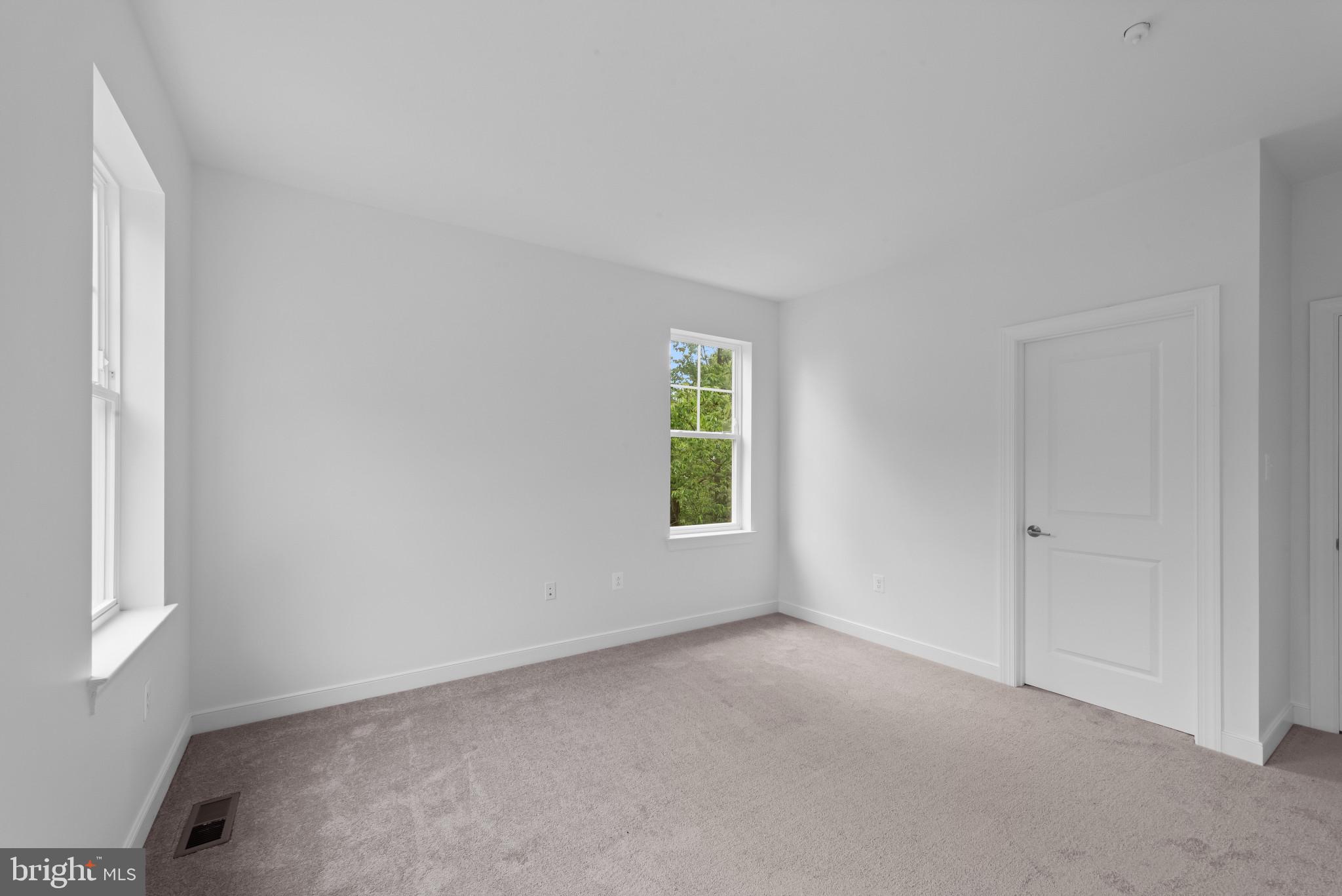 MOUNT WASHINGTON - Residential