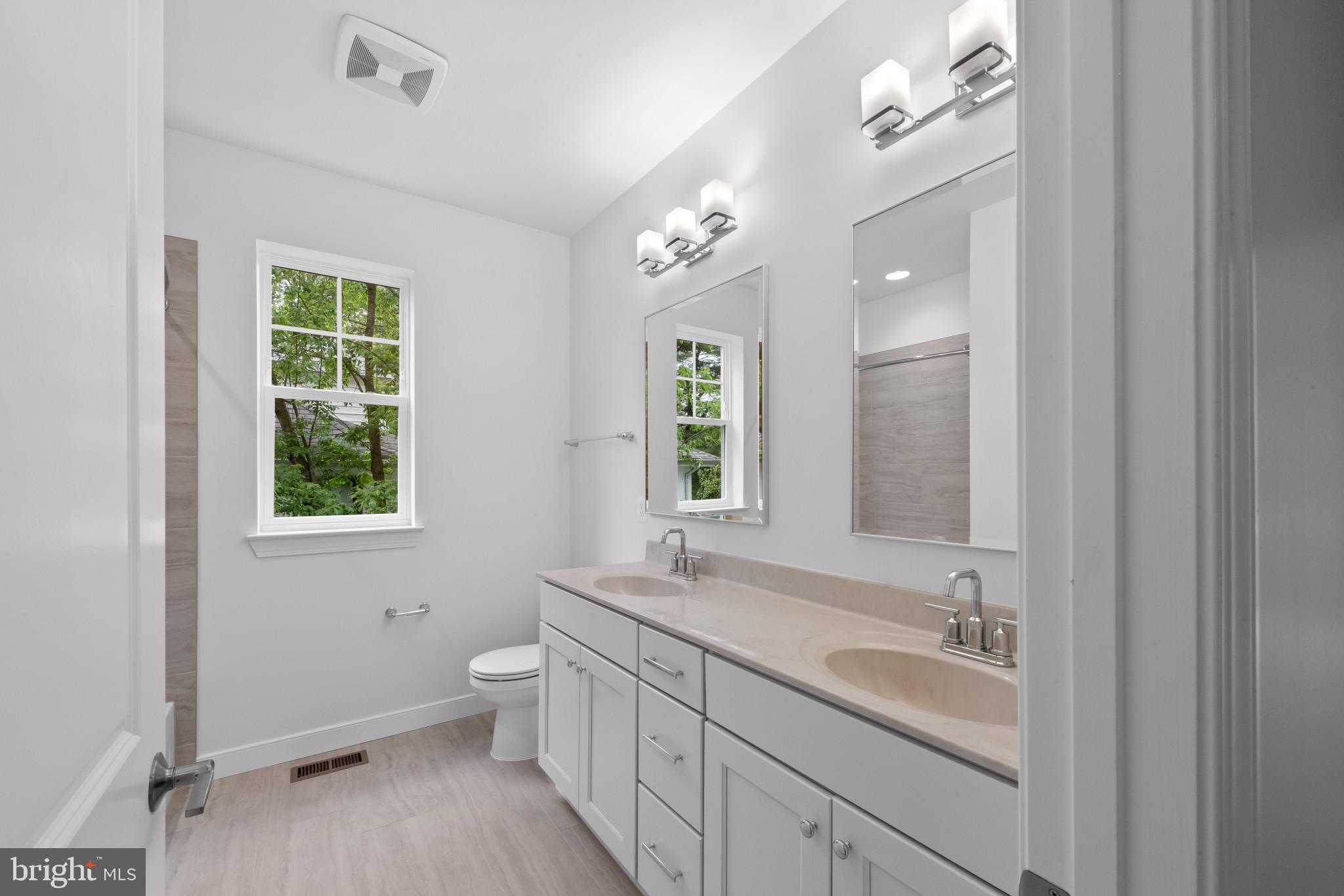 MOUNT WASHINGTON - Residential