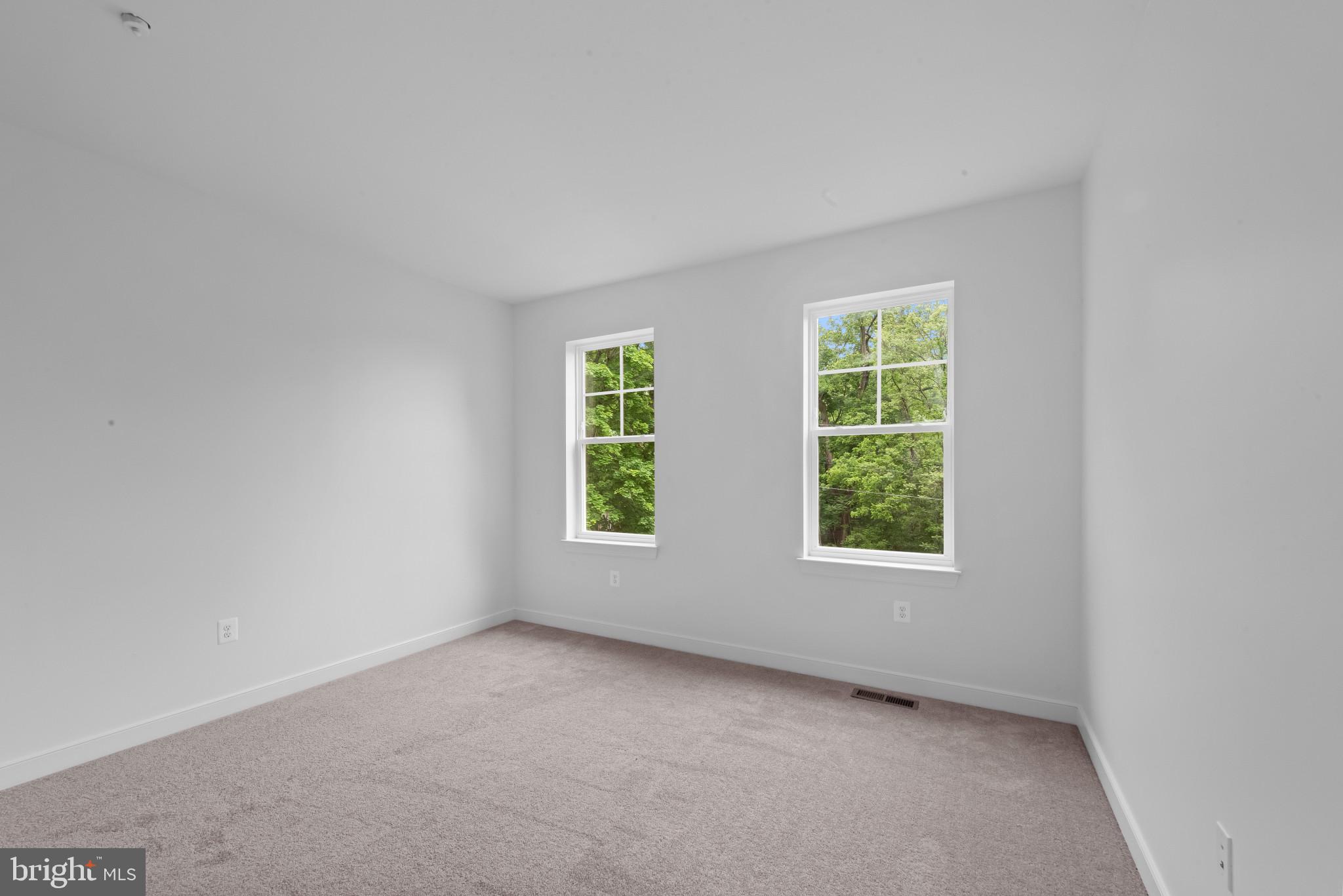 MOUNT WASHINGTON - Residential