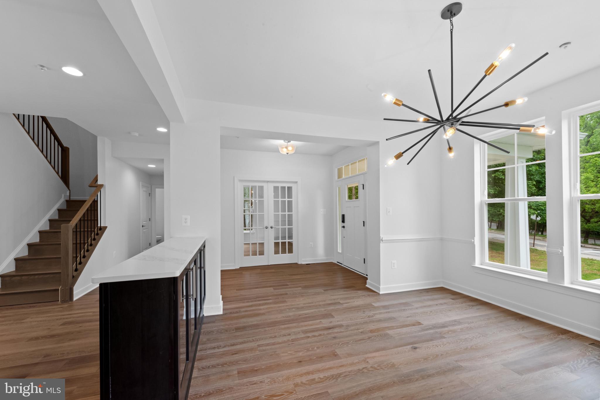 MOUNT WASHINGTON - Residential