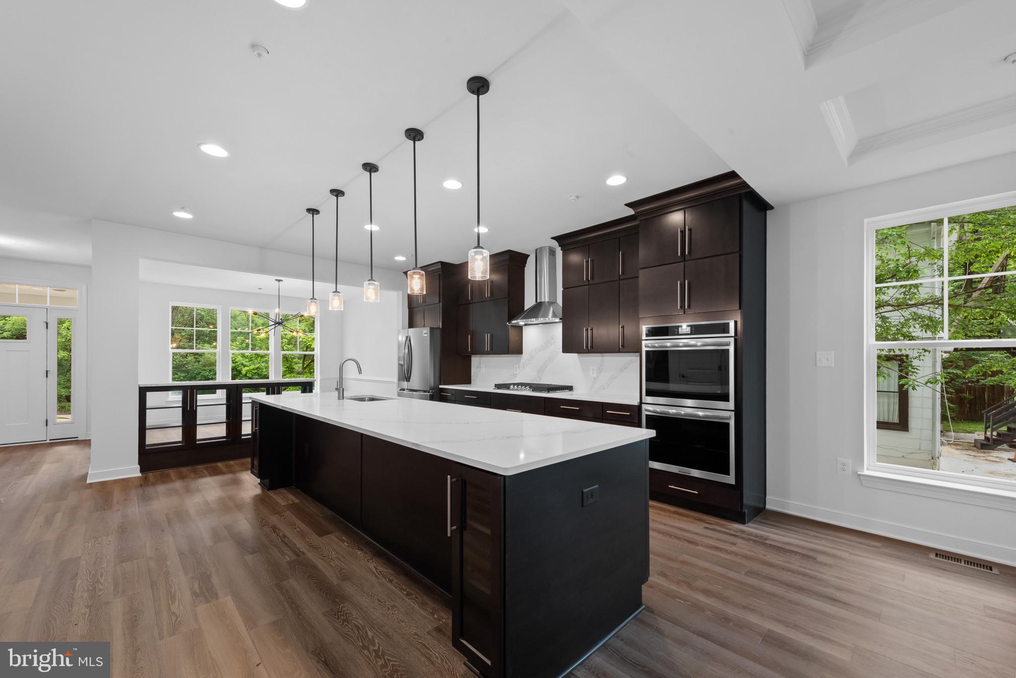 MOUNT WASHINGTON - Residential