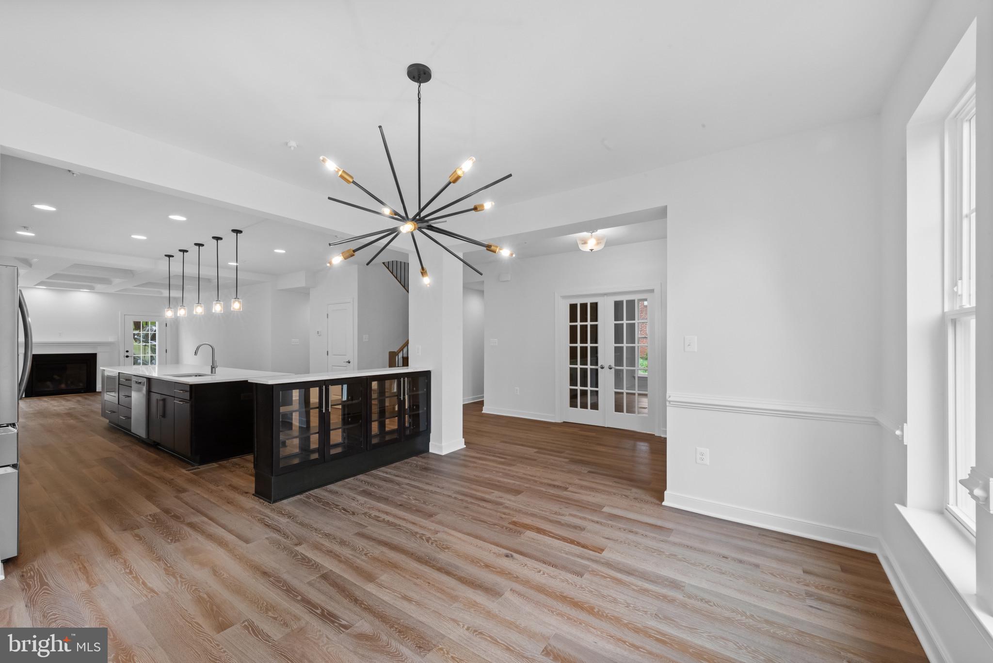 MOUNT WASHINGTON - Residential