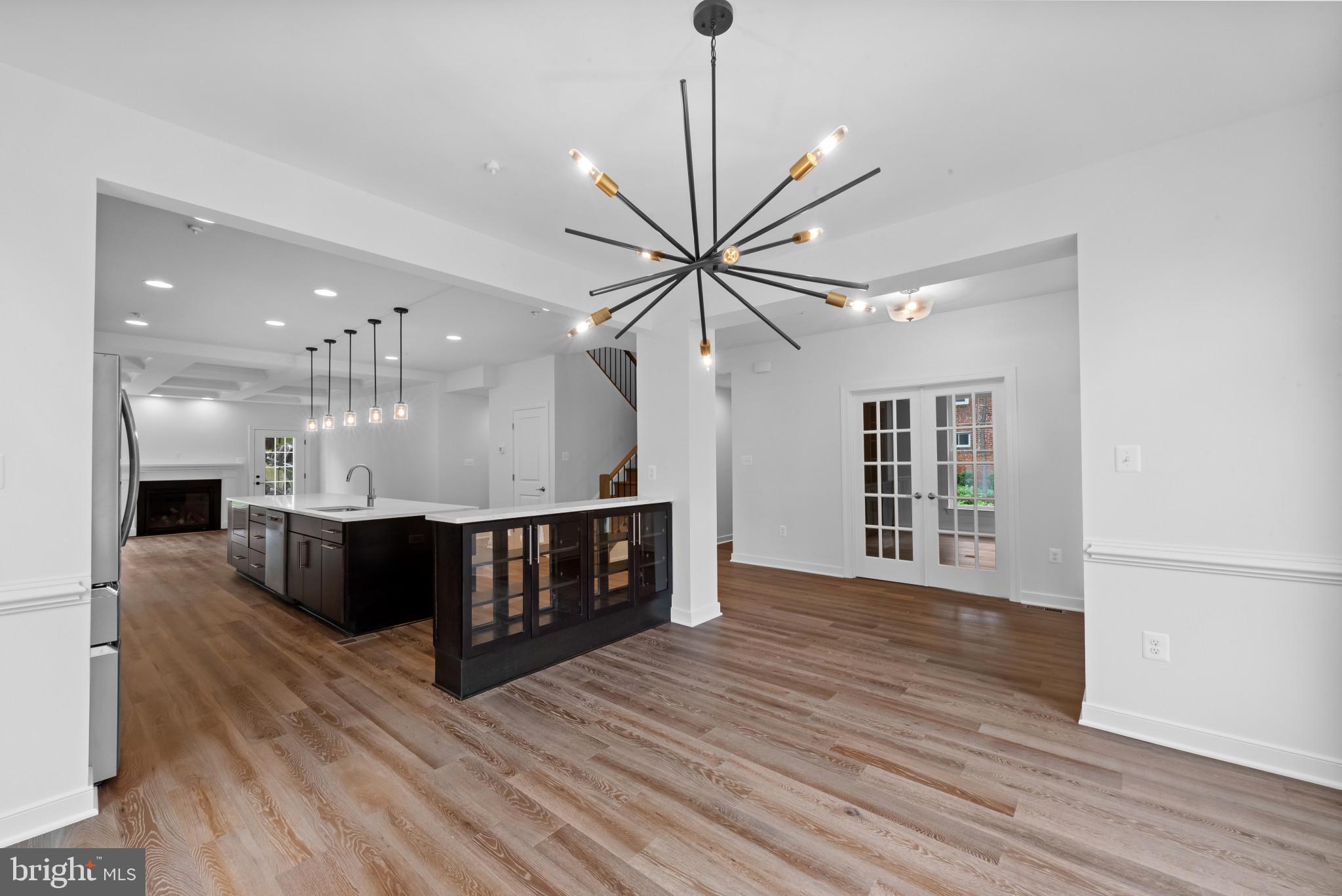 MOUNT WASHINGTON - Residential