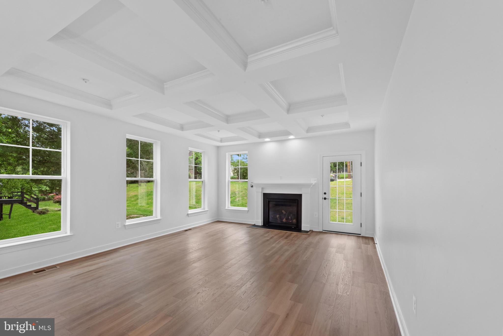 MOUNT WASHINGTON - Residential
