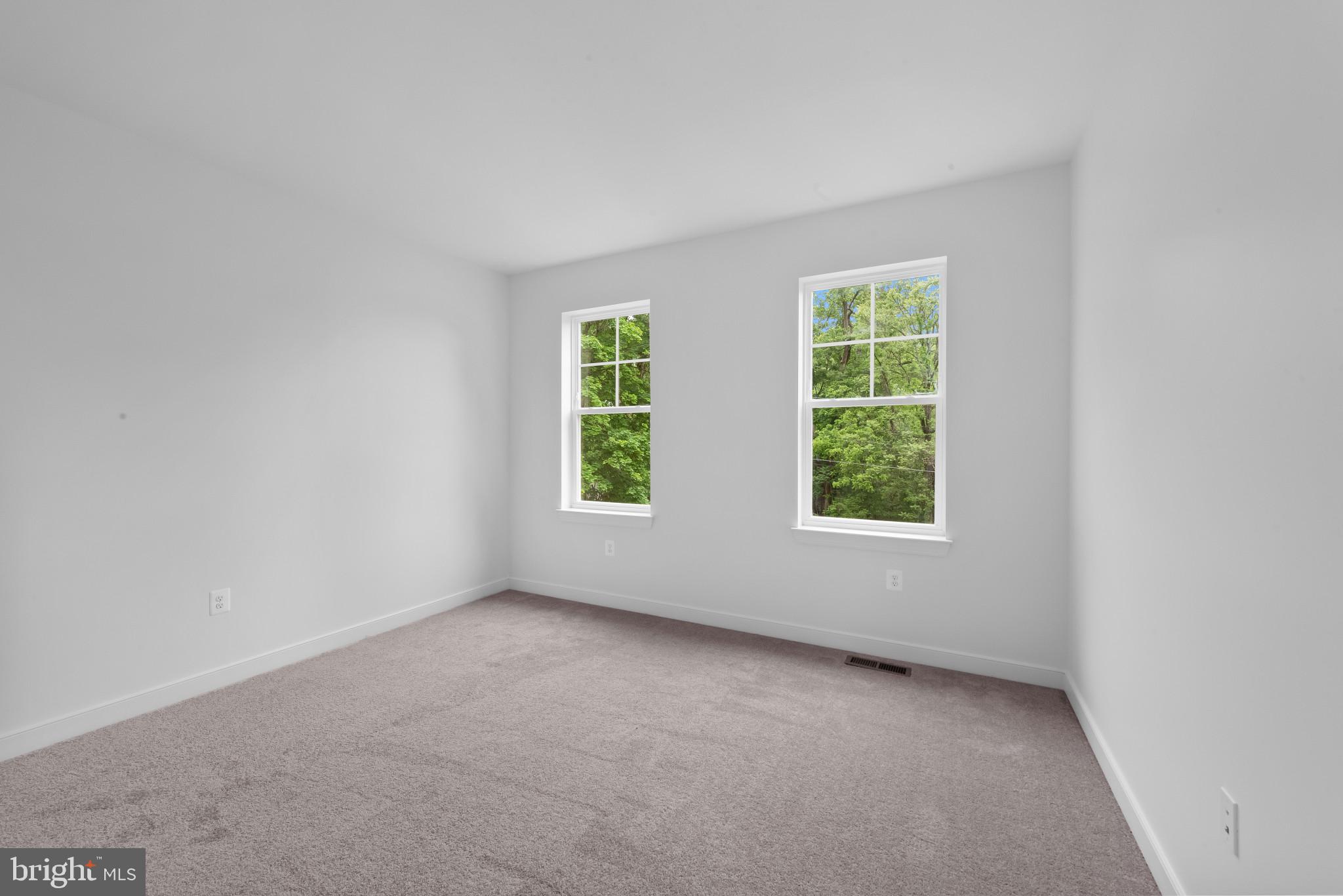MOUNT WASHINGTON - Residential
