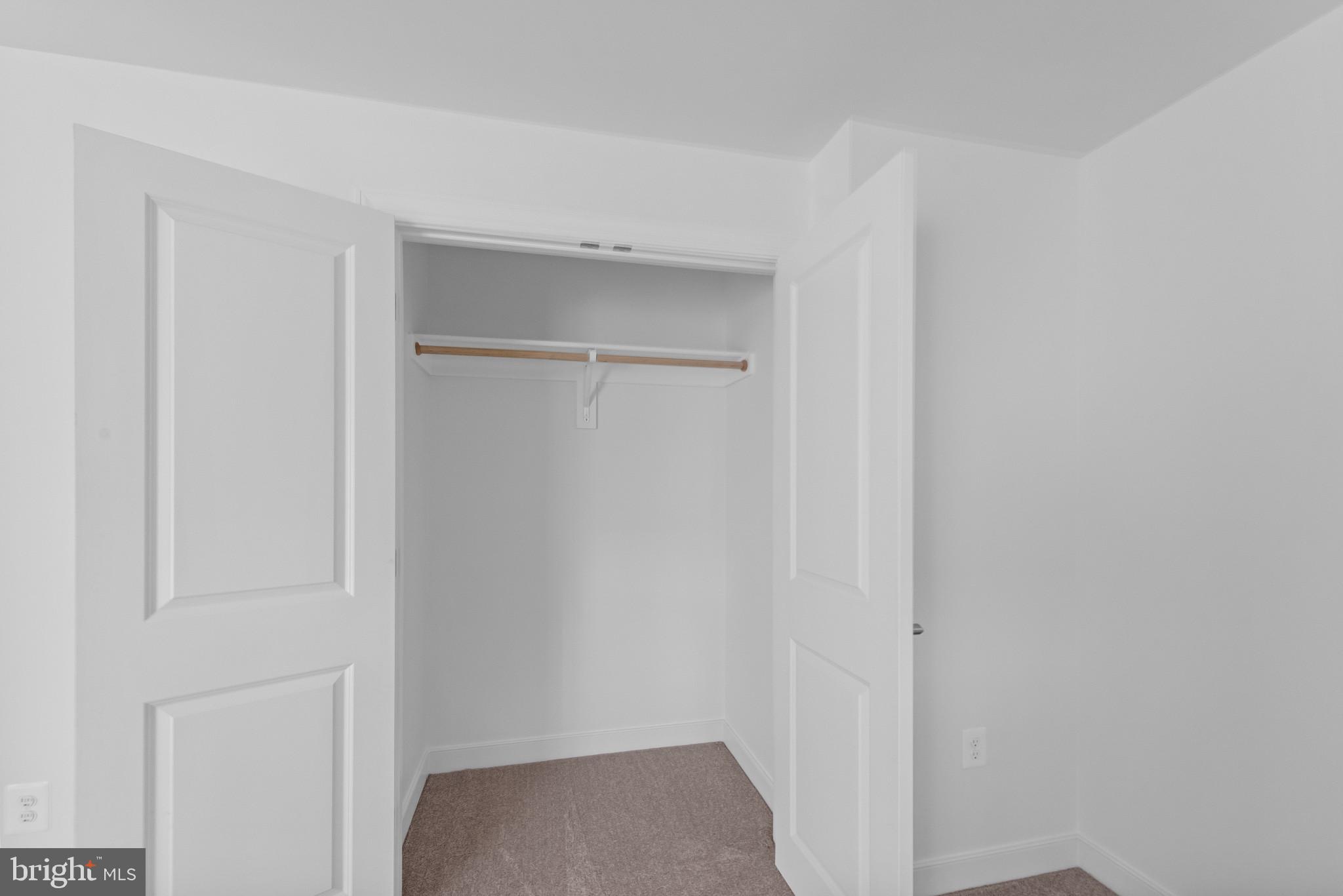 MOUNT WASHINGTON - Residential