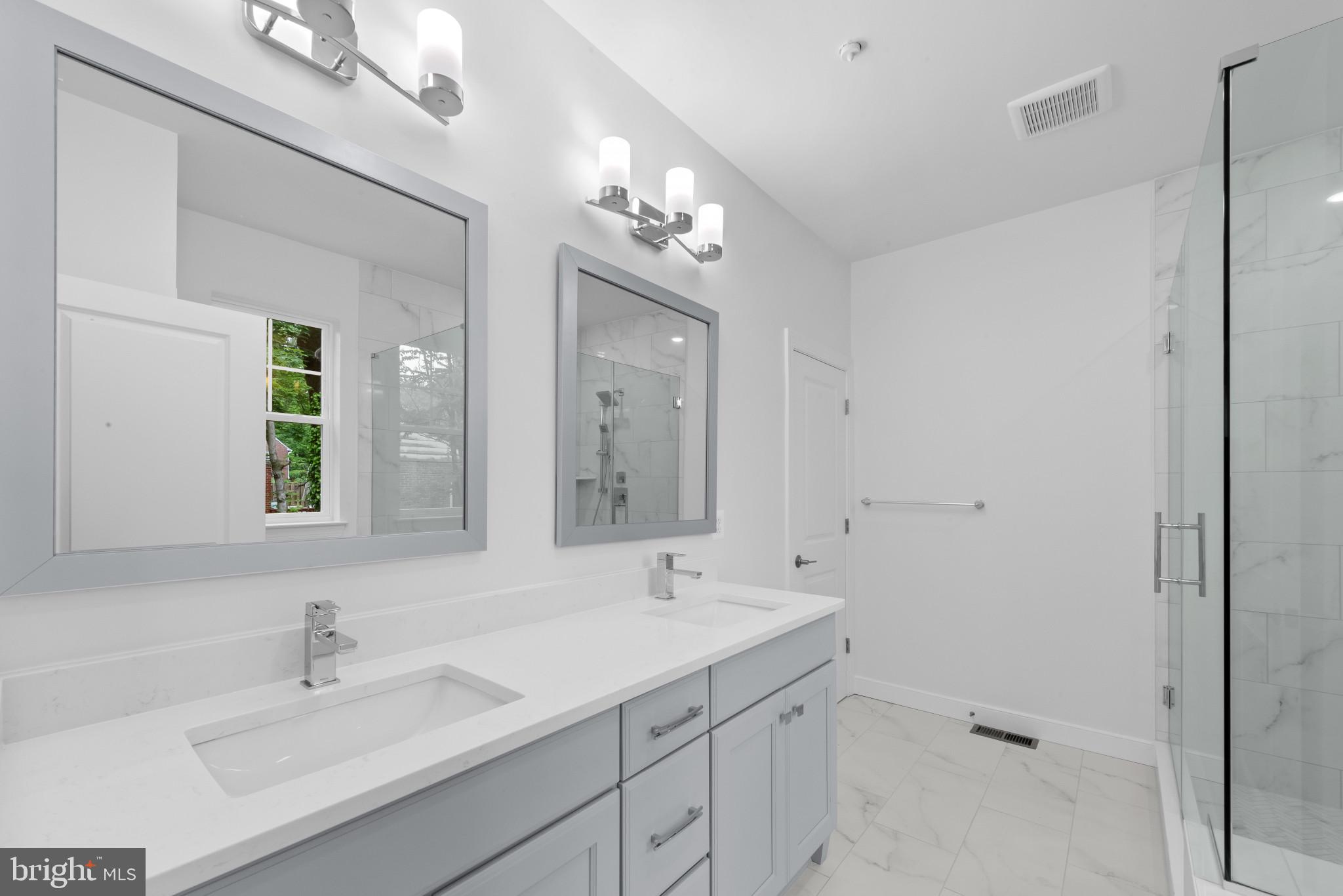 MOUNT WASHINGTON - Residential