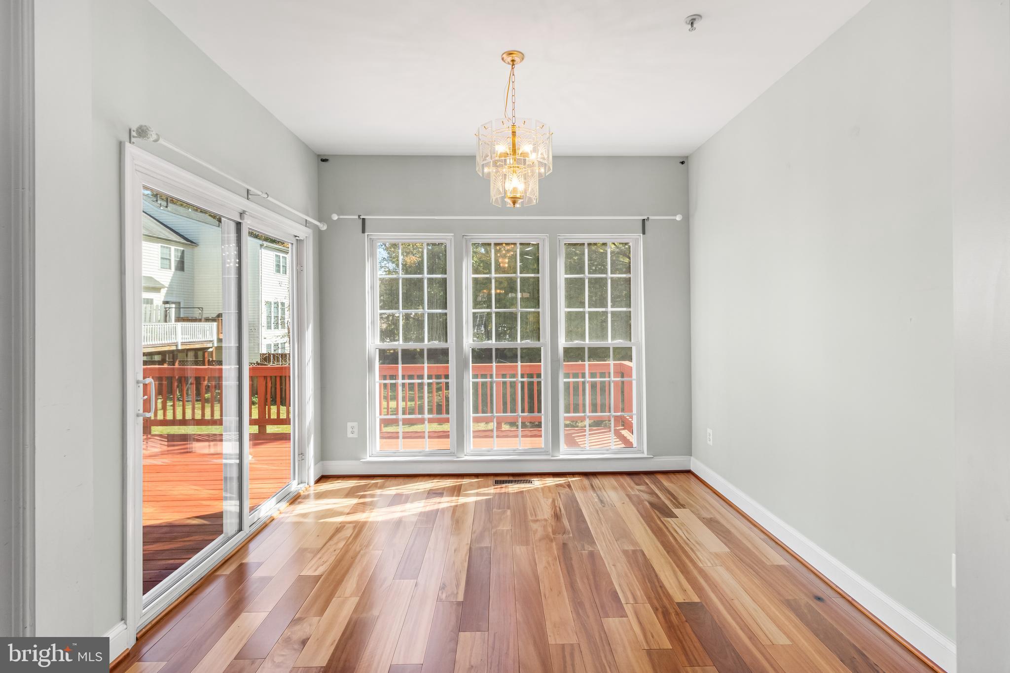 CROFTON MANOR - Residential