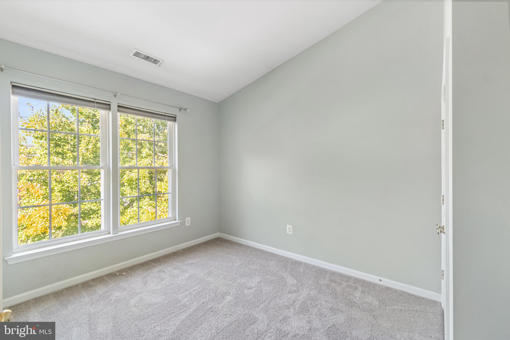 CROFTON MANOR - Residential