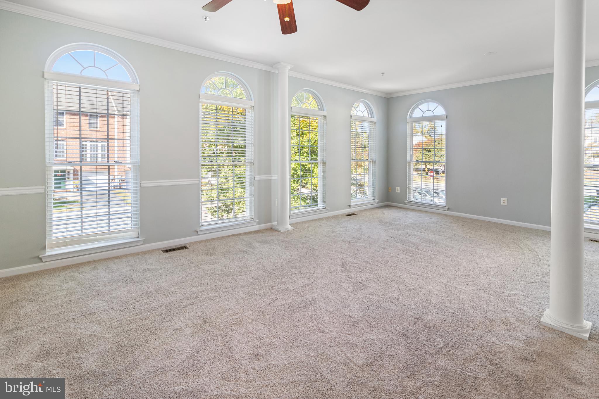 CROFTON MANOR - Residential