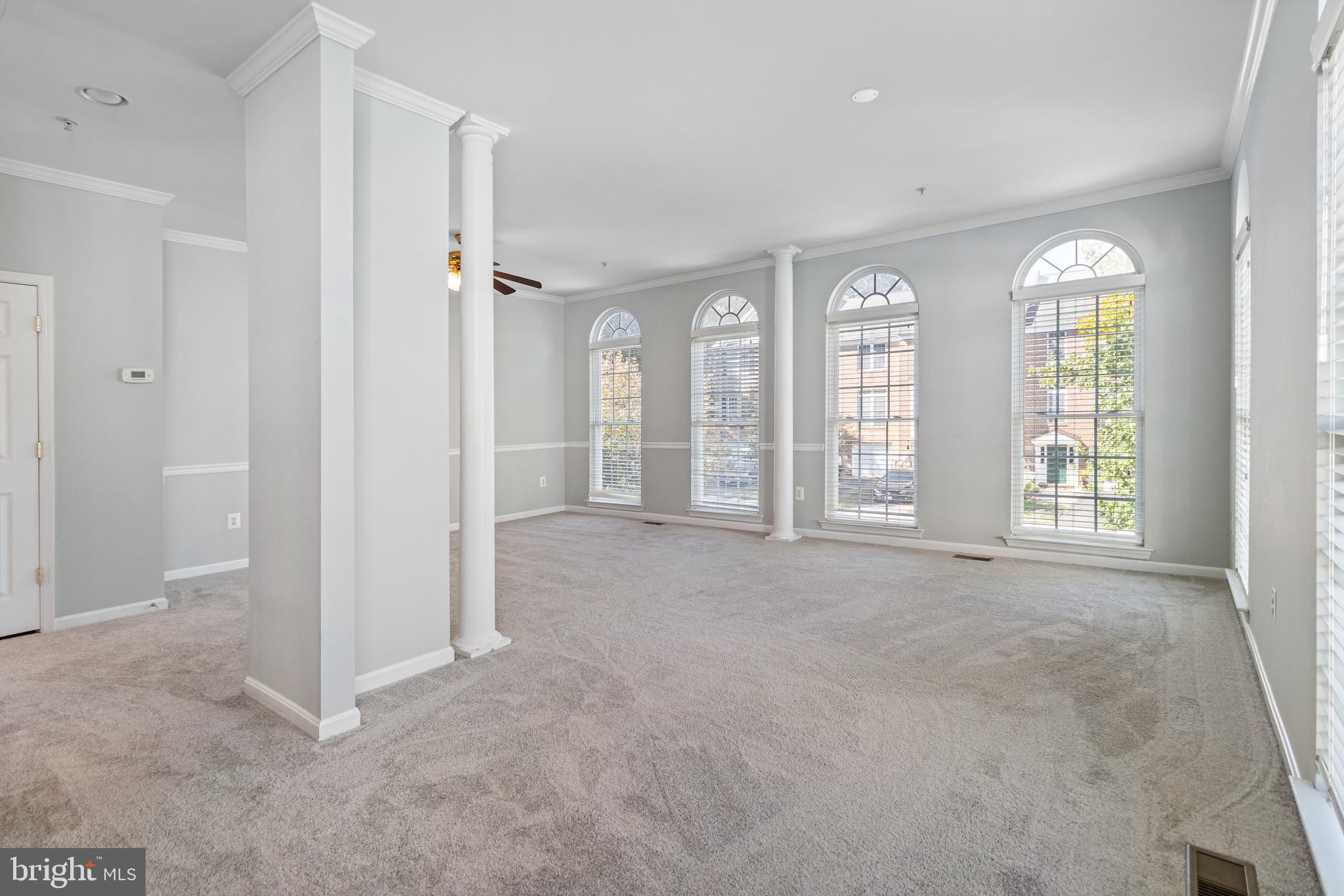 CROFTON MANOR - Residential